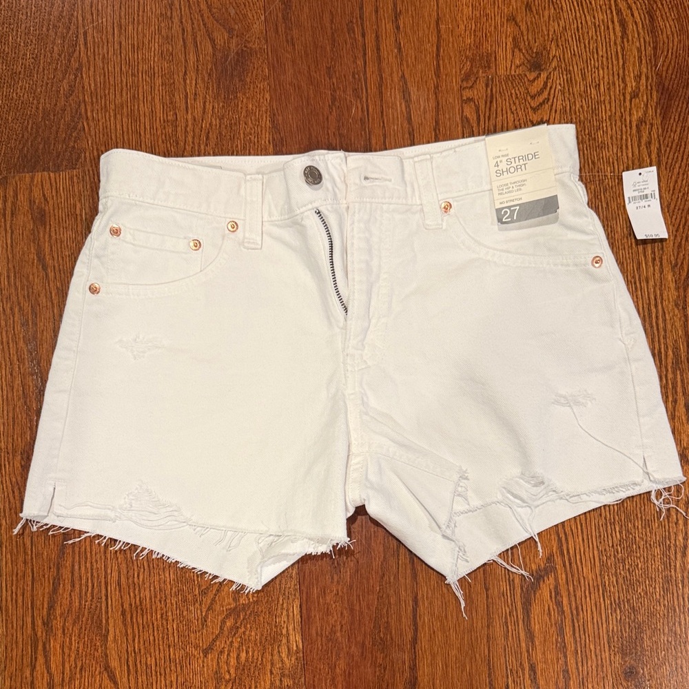 Gap White 4" Stride Denim Shorts - Size 27